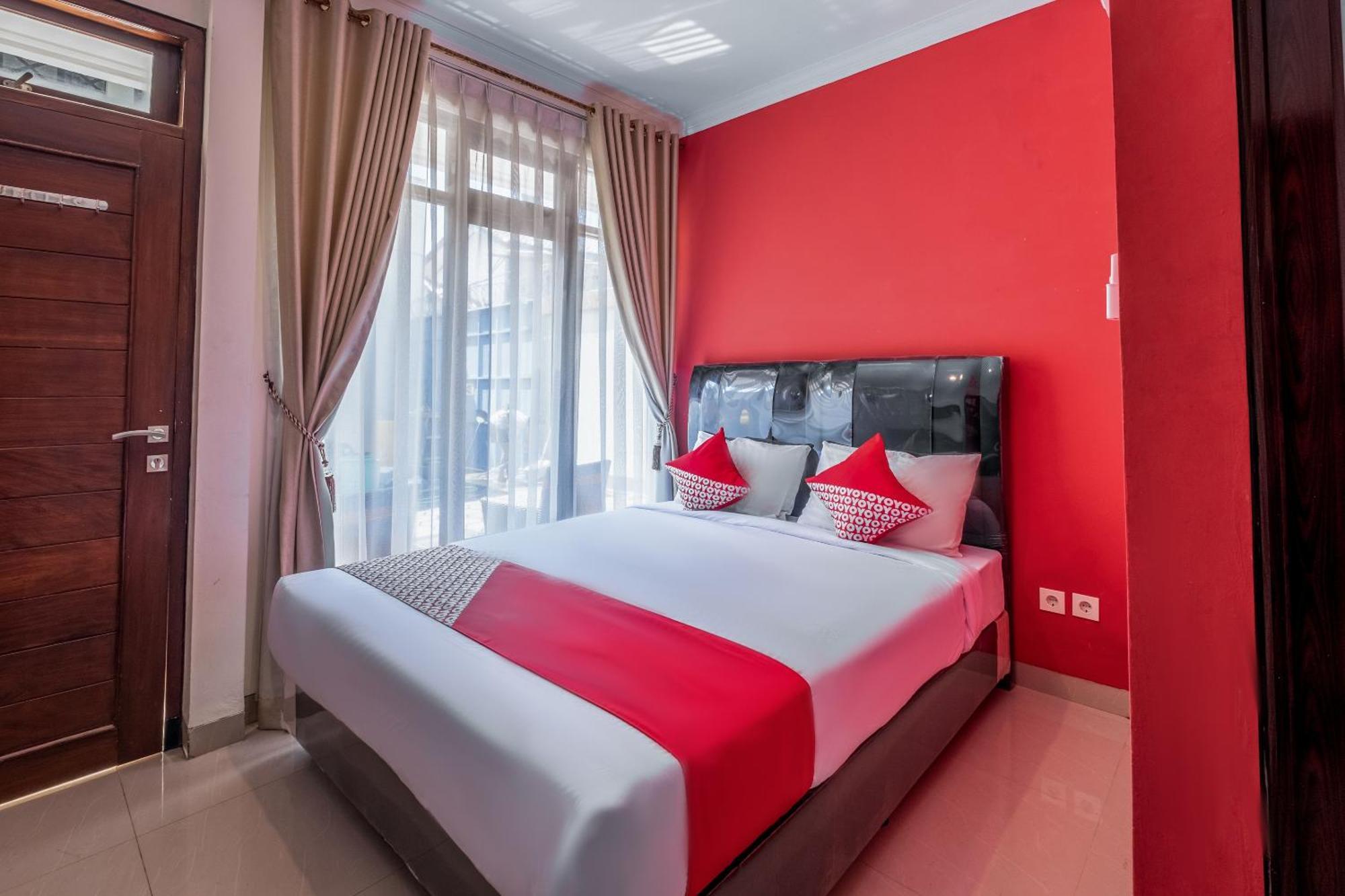 Oyo Collection O 1032 Rahayu Residence Syariah Cirebon Exterior photo