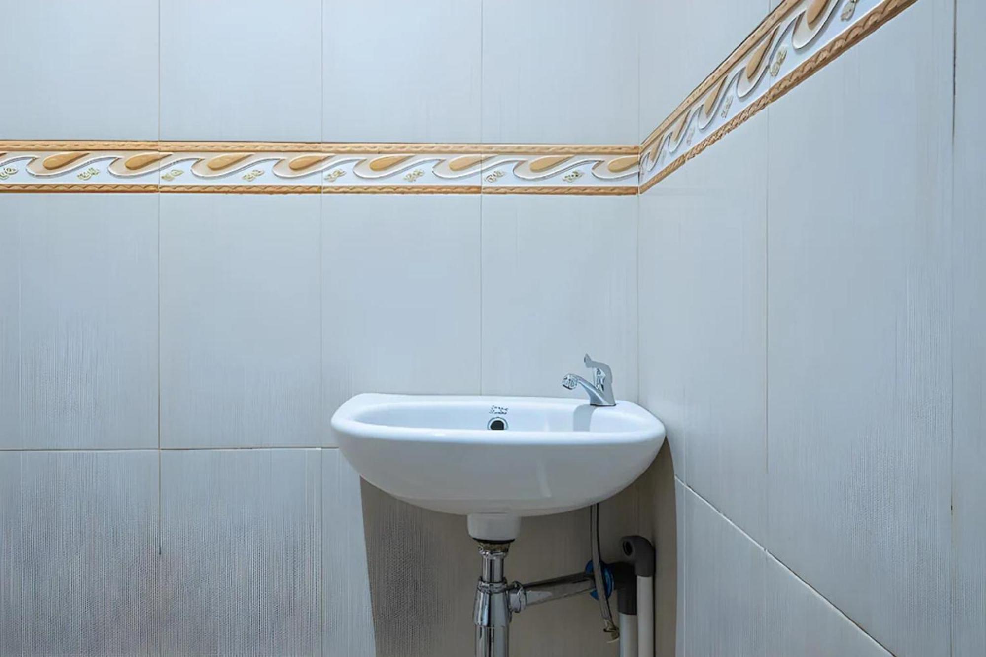 Oyo Collection O 1032 Rahayu Residence Syariah Cirebon Exterior photo